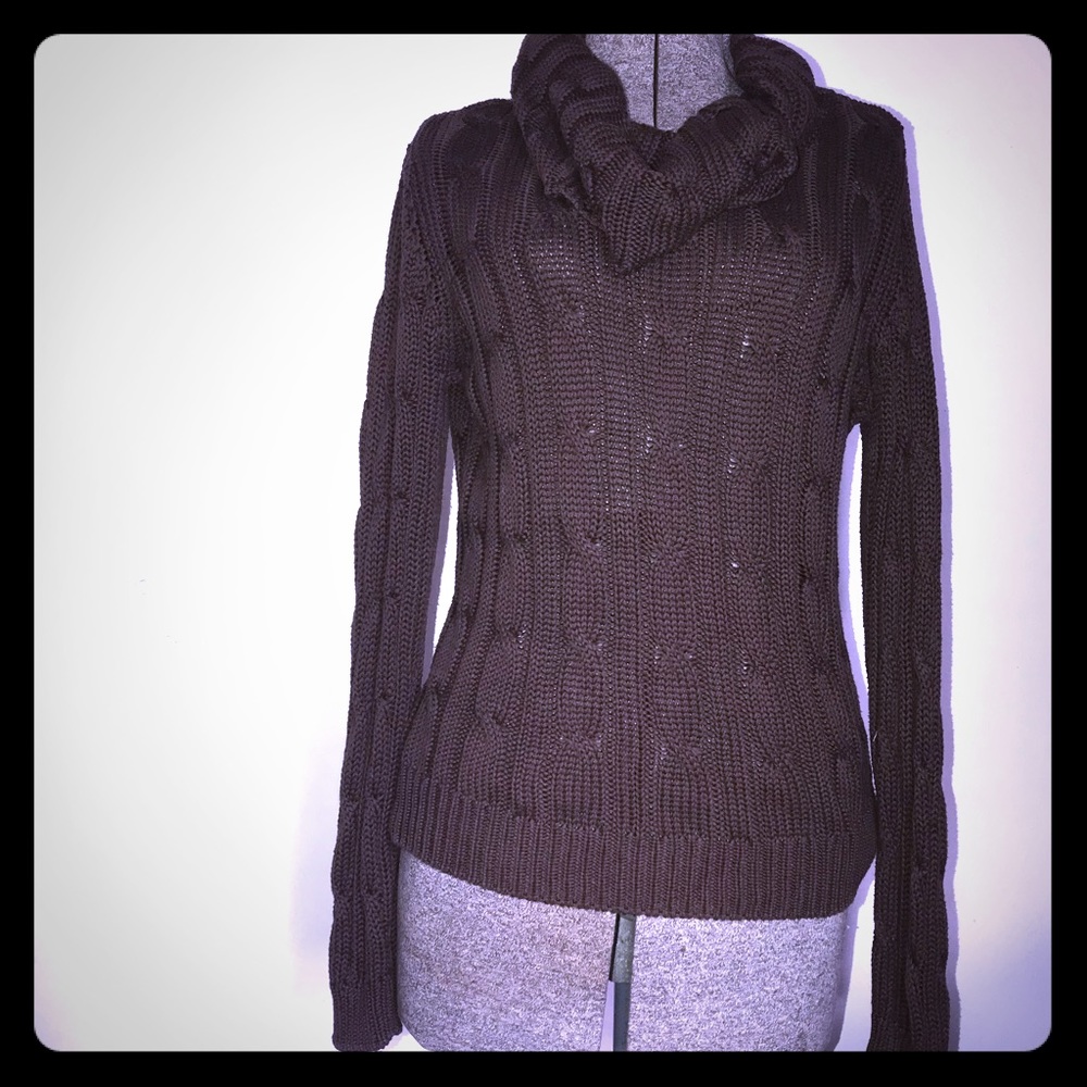 🌻Daisy Fuentes cowl neck sweater🌻